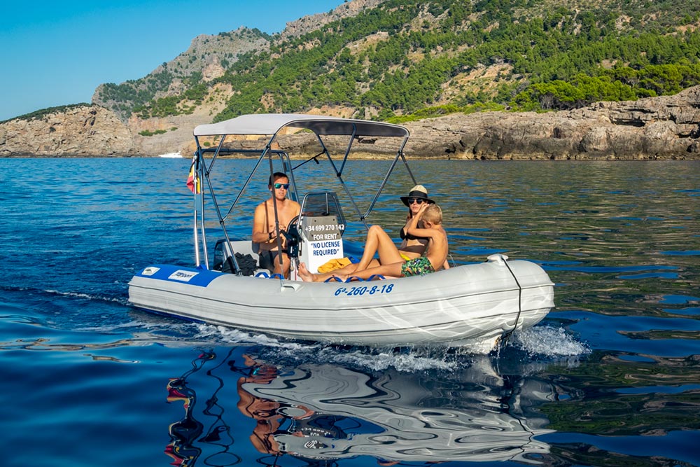 MaksyBoats, boat hire in Mallorca, Port de Sóller